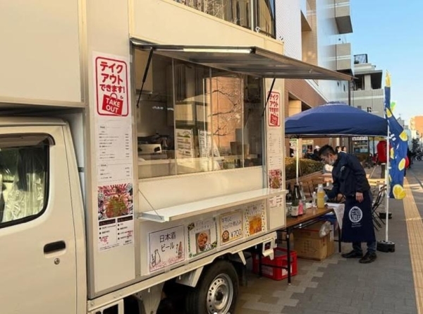 狛江駅前キッチンカーで出店しました（籠屋たすく）